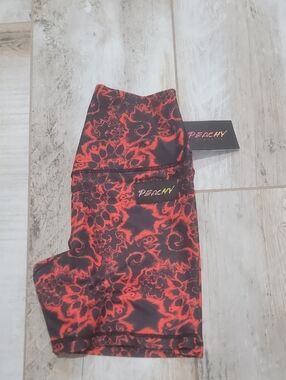 NWT Peachy Athletic S Red & Black Floral Halycon Shorts